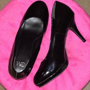 Chelsea Moreland Black Patent leather heels